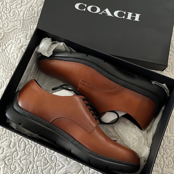 Coach Men’s Shoes Size 8 Never Worn - Picture 1 of 6